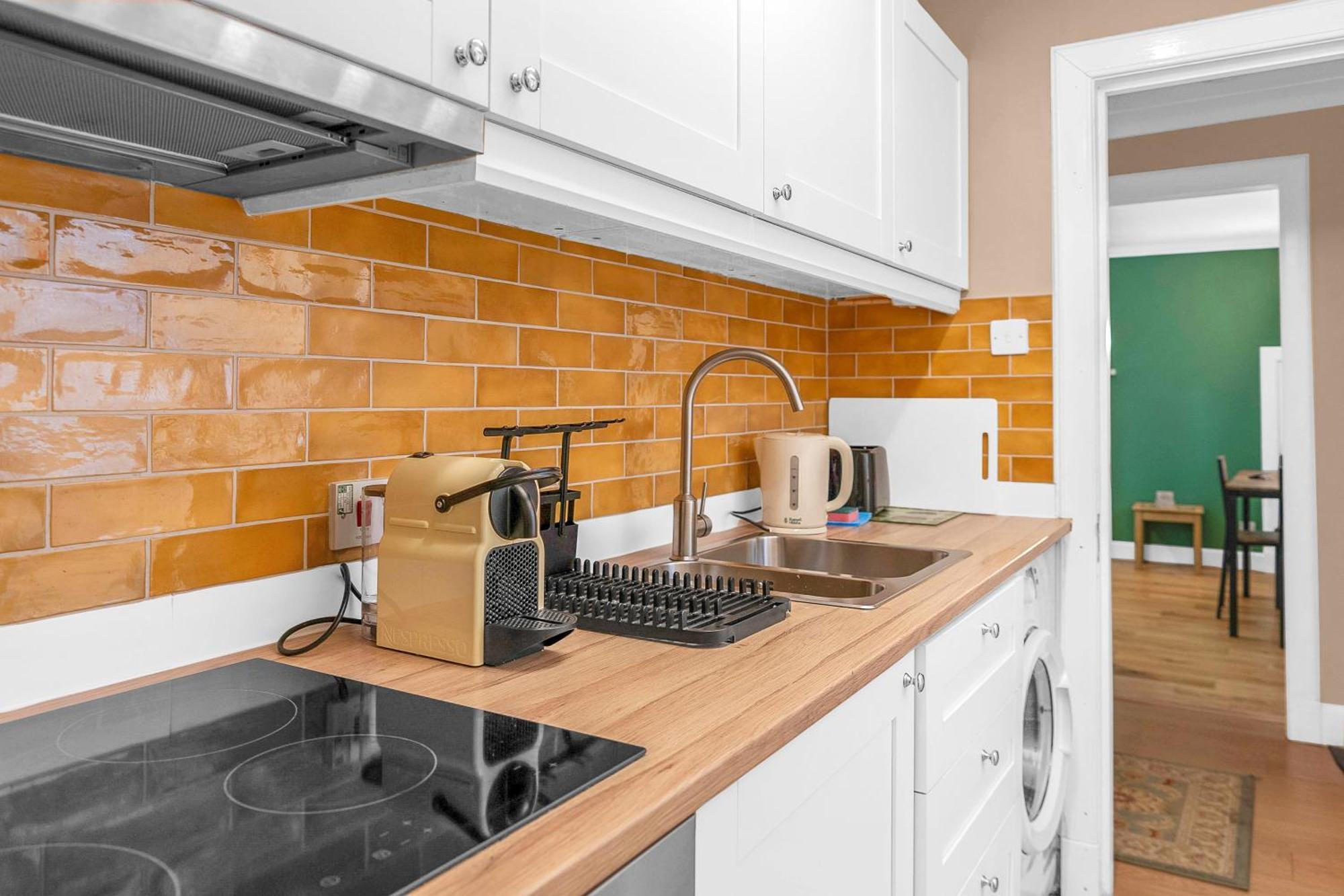 אדינבורו Charming Apartment In The Old Town מראה חיצוני תמונה